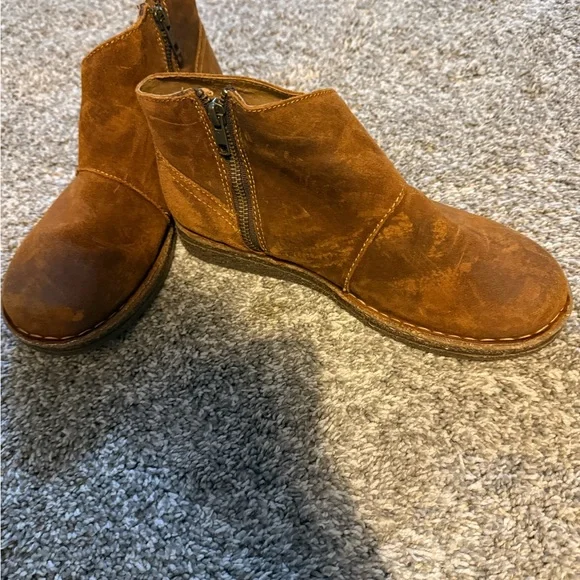 Born Tan Leather Ankle Boots - Picture 1 of 5